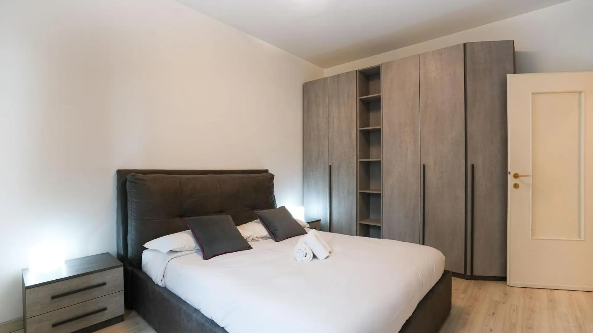 Lumiere Apartment Milan